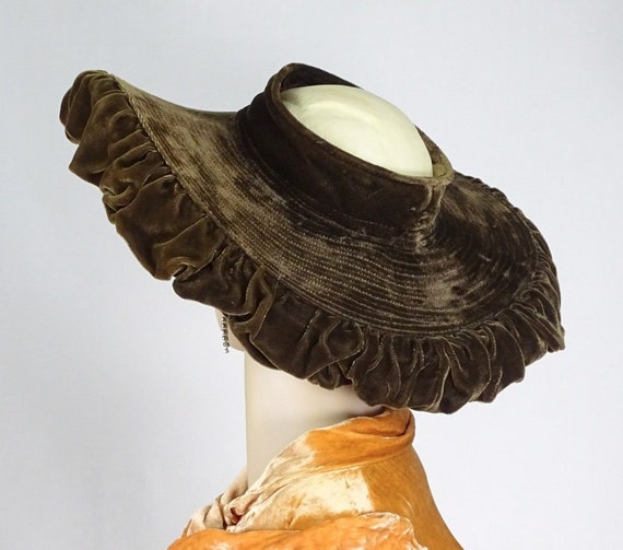 1930s Hat Cappuccino Brown Silk Velvet Wide Brim … - image 4