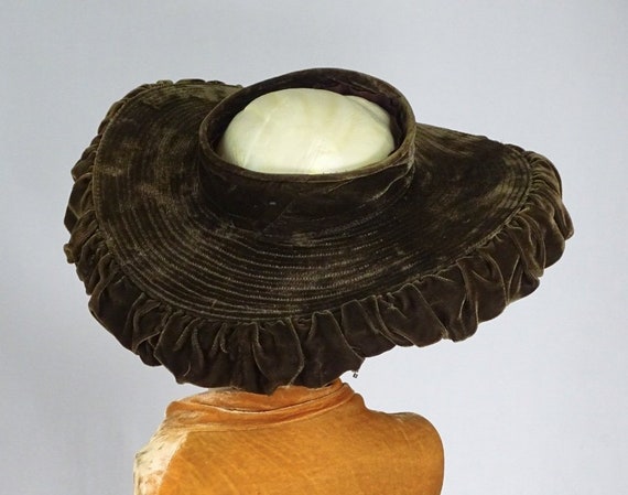 1930s Hat Cappuccino Brown Silk Velvet Wide Brim … - image 5
