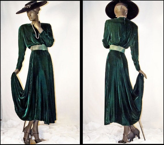 1940s Style Evening Dress Emerald Green Velvet Ele