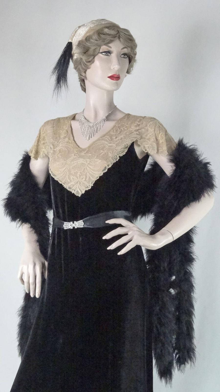 1930s Black Silk Velvet Bias Cut Evening Dress Tambour Lace Bodice Sz 6 ...