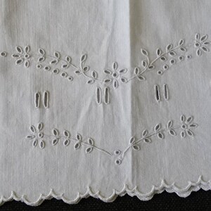 Victorian white cotton unused embroidered cotton bloomers 21387 image 2