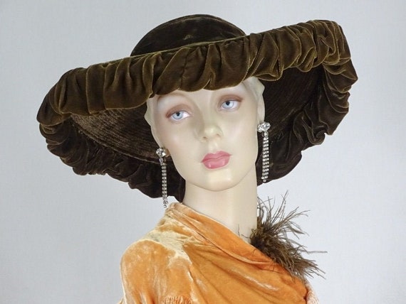 1930s Hat Cappuccino Brown Silk Velvet Wide Brim … - image 1