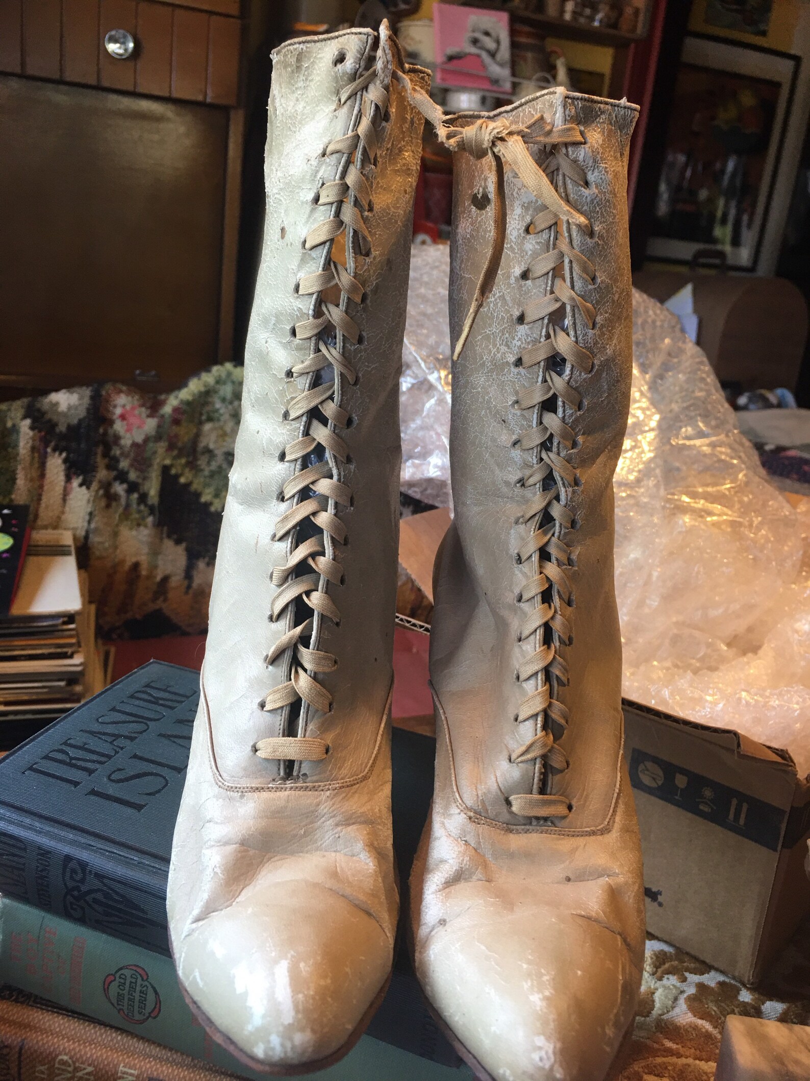 Antique womens shoes in cream Leather Etsy