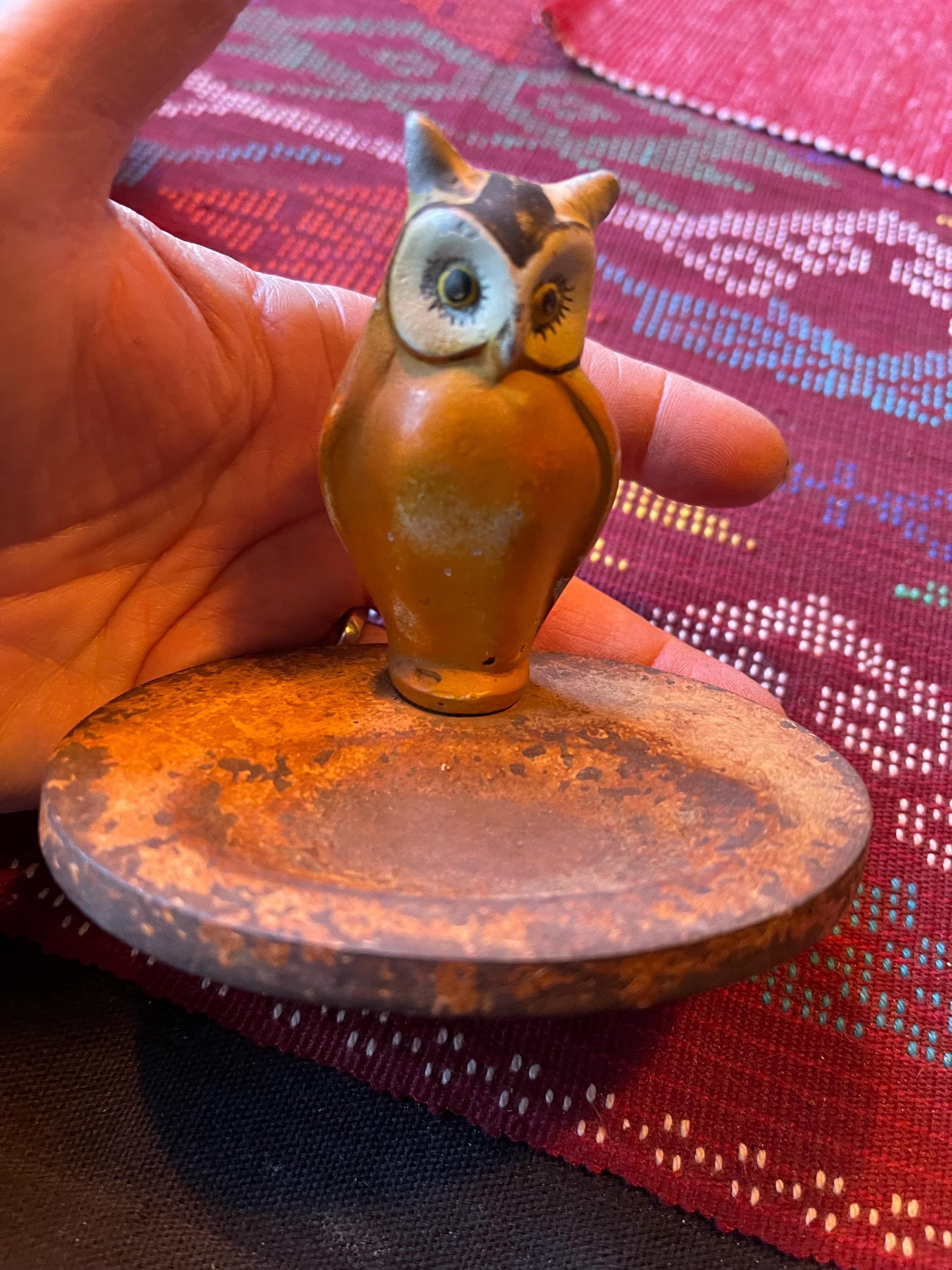 1930&rsquo;s owl metal ashtray-free shipping