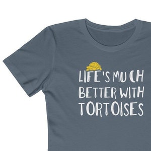 Tortoise Lover Women&#39;s T-Shirt - Gift for Pet Reptile Lovers - Women Ladies Tee