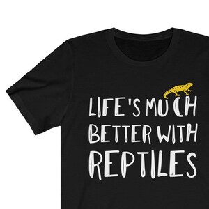 Reptile Lovers T-Shirt - Gift for Pet Gecko and Terrarium Owners - Men / UNISEX TEE