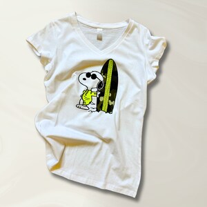 T-Shirt weiß Snoopy neon gelber Surfer Bild 3