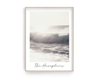 The Hamptons Poster | Welle | Strand | Meer | Beach Life | maritim | Bilder Serie | Wand Deko | Coastal Style | helles Bild beige Farben