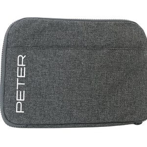 Grauer Tech Organizer | Tasche Tablet 11' | iPad Mappe | personalisierbares Etui für Technik Zubehör