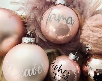 Personalisierte Weihnachtskugel | 6 oder 8 cm Durchmesser | rosa blush rosé pink | matt und glänzend