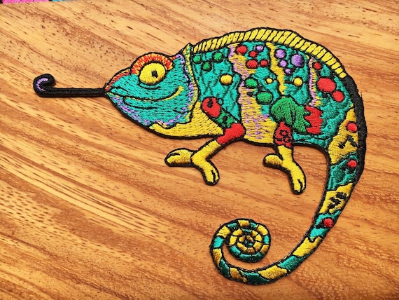 Chameleon lizard embroidered applique iron-on patch