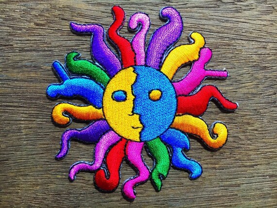 1PC ~NAUTICAL SUN~IRON ON EMBROIDERY APPLIQUE