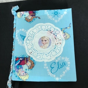Disney Frost Elsa tygklädd anteckningsbok 144 linjerade sidor 18,5 cm hög x 16,5 cm bred
