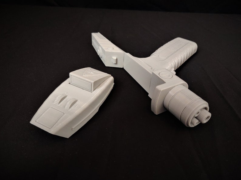 3D Printed Star Trek Discovery Replica Prop Type 2 Phaser with Movable Display