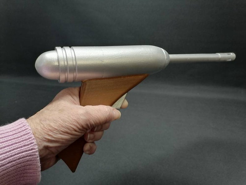 ONE-OFF 3D Printed Prop Q2 ELG-3A Padme Amidala Blaster Pistol
