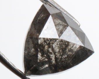 0.36 ct 5.2 x 4.9 mm Natural Loose Diamond Salt and Pepper Transparent Black colour Beautiful Triangle shape Geometric Diamond R3404