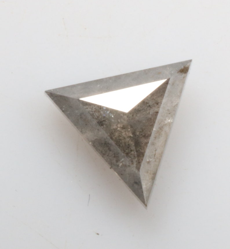 0.36 ct 5.2 x 4.9 mm Natural Loose Diamond Salt and Pepper Transparent Black colour Beautiful Triangle shape Geometric Diamond R3404
