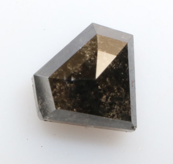 0,90 ct 5,7 X 6,6 mm naturel naturel naturel lâche sel et poivre noir couleur Pentagone belle forment diamant R1784 d2b4b8 0,90 ct 5,7 X 6,6 mm naturel naturel naturel lâche sel et poivre noir couleur Pentagone belle forment diamant R1784 d2b4b8