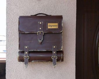 Rustic Backpack Mailbox: Vintage Style, Weather-Resistant Galvanized Steel