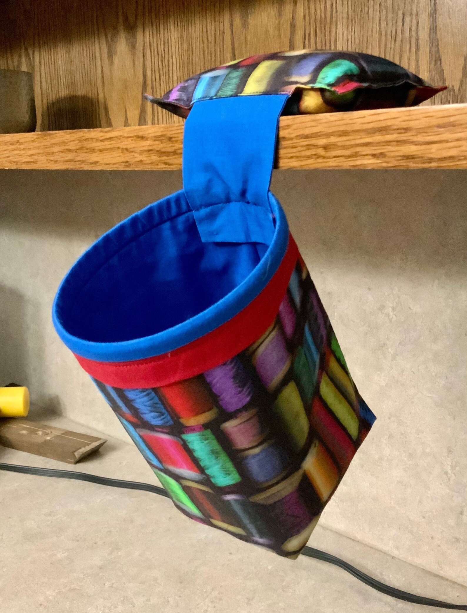 Thread Catcher with PinCushion Sewing Thread Catcher | Etsy