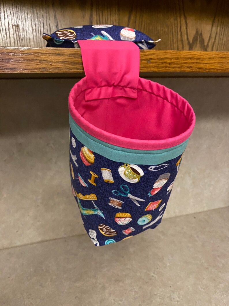 Thread Catcher with Pincushion Sewing Machine Themed Thread | Etsy