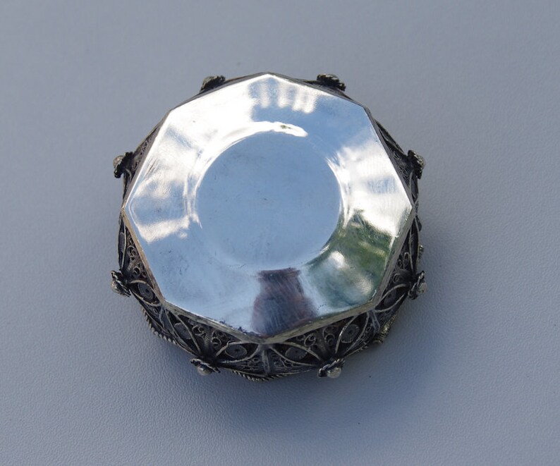 Jewelry box
