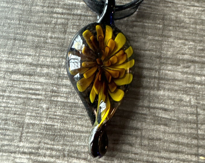 Yellow Flower Pendant Lampwork Flower Pendant | Murano Glass Flower | Flower Pendant Necklace
