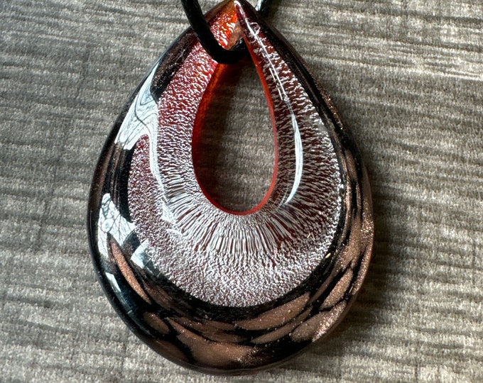 Black/Red Teardrop Pendant | Teardrop Pendant Necklace