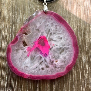 Pink Geode Druzy Agate Freeform Pendant Necklace | Geode Druzy Pendant Necklace