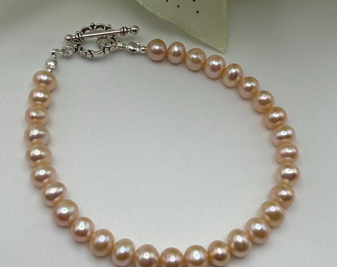 Peach Freshwater Pearl Bracelet | Minimalist Bead Bracelet | Freshwater Bracelet