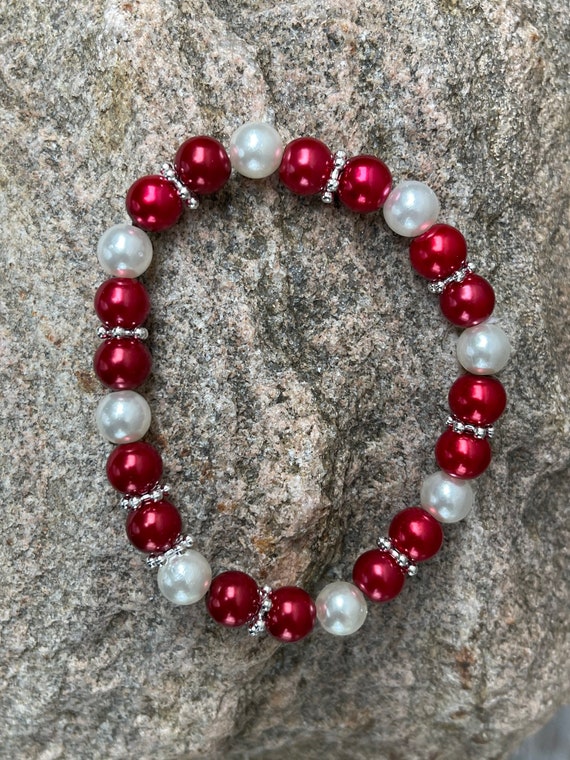 Red/Cream Beaded Stretch Bracelet