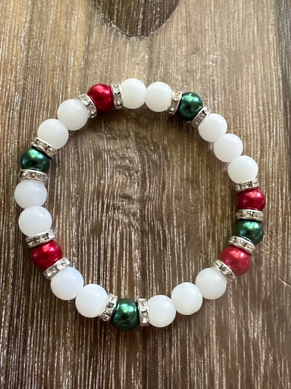 Holiday Pearl Bracelet