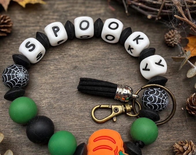 SPOOKY Silicone Bead Wristlet Keychain – Halloween Pumpkin Key Ring, Spiderweb Beads, Fall Gift