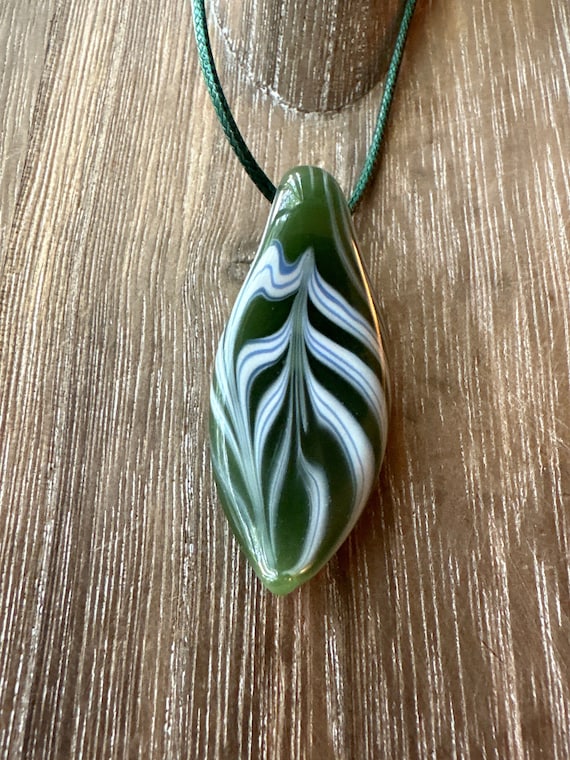Green Glass Leaf Pendant | Leaf Pendant Necklace