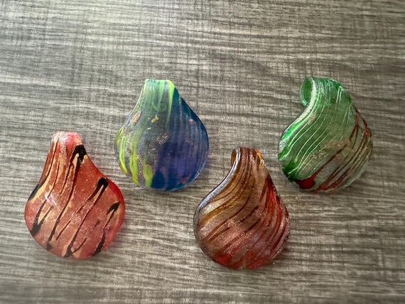Clam Shell Pendant Necklace | Murano Glass Clamshell Pendant Necklace