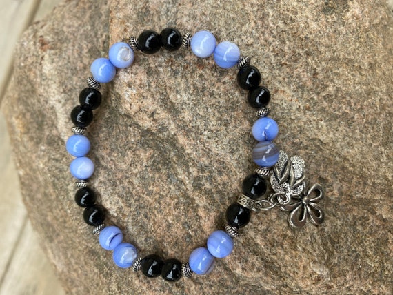 Blue Shell & Black Glass Bead Bracelet