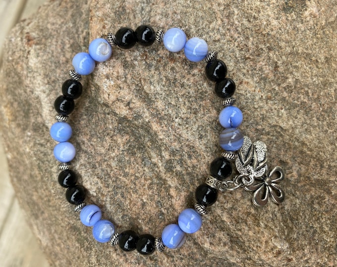 Blue Shell & Black Glass Bead Bracelet