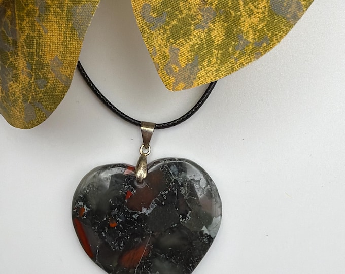 Green Agate Heart Pendant Necklace