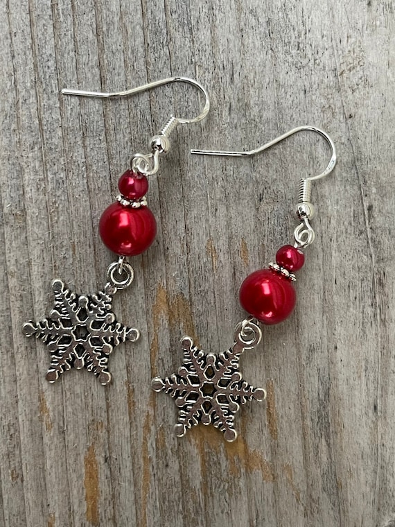 Snowflake Red Pearl Earrings