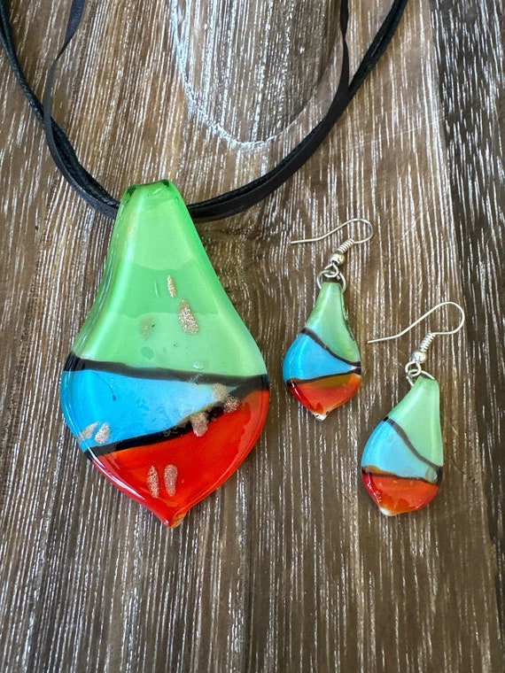 Multi-Color Leaf/Drop Lampwork Glass Pendant Necklace & Earring Set