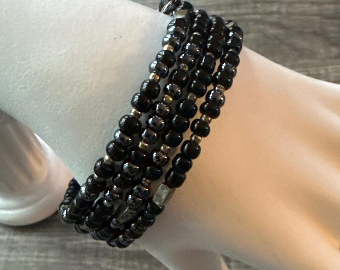 Black Bracelet | Morse Code | Memory Wire Bracelet | Message in a Bracelet | Beaded Bracelet