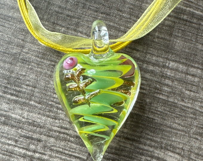 Green/Yellow Swirl Murano Glass Heart Pendant Necklace