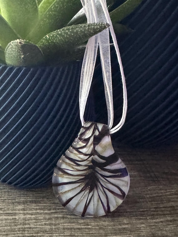 White/Purple Clam Shell Pendant | Glass Clamshell Pendant Necklace