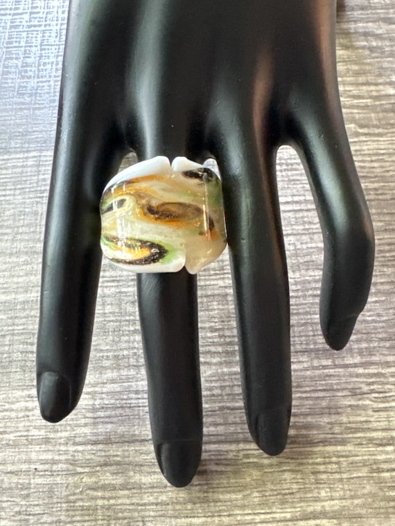 White Murano Glass Ring - Size 9 1/4