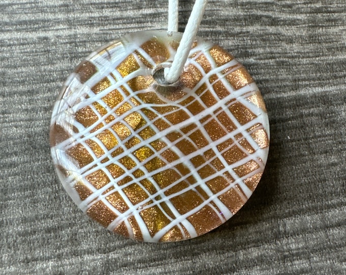 Gold/White Circle Pendant | Circle Pendant Necklace