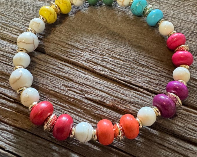 Howlite Bead Bracelet | Colored and white Howlite gemstones
