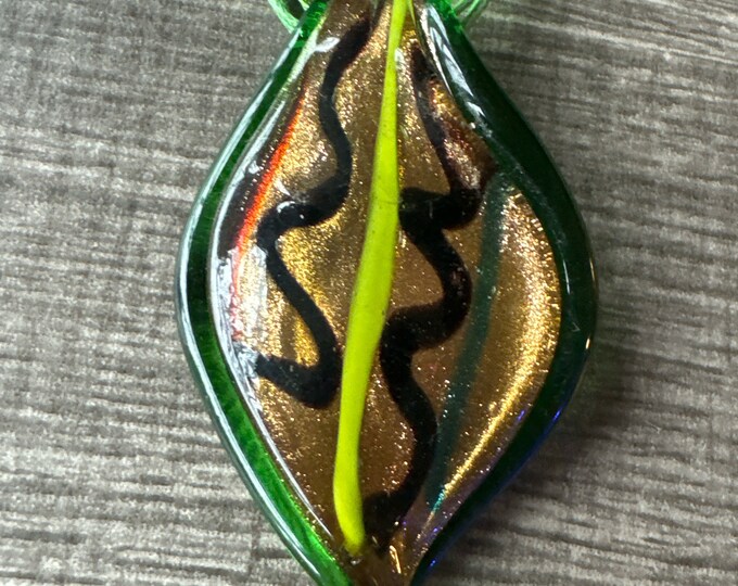Green Leaf Murano Glass Pendant Necklace*