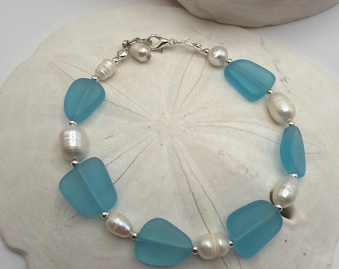 Seaglass Bracelet | Blue Seaglass |  Freshwater Pearl Bracelet