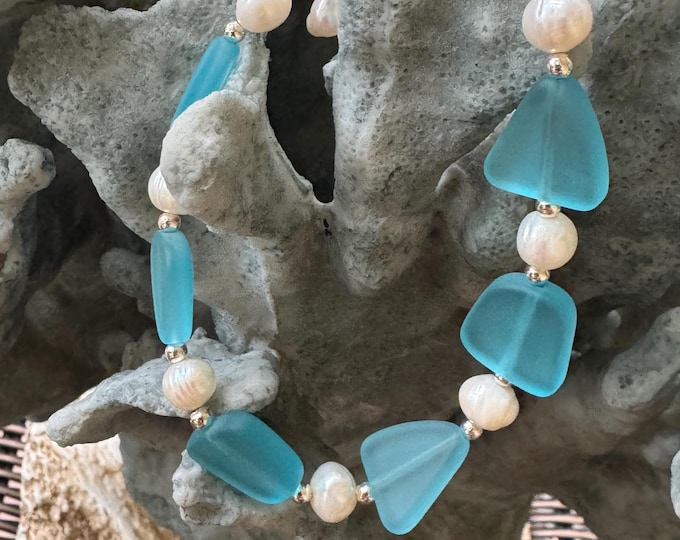 Seaglass Bracelet | Blue Seaglass |  Freshwater Pearl Bracelet