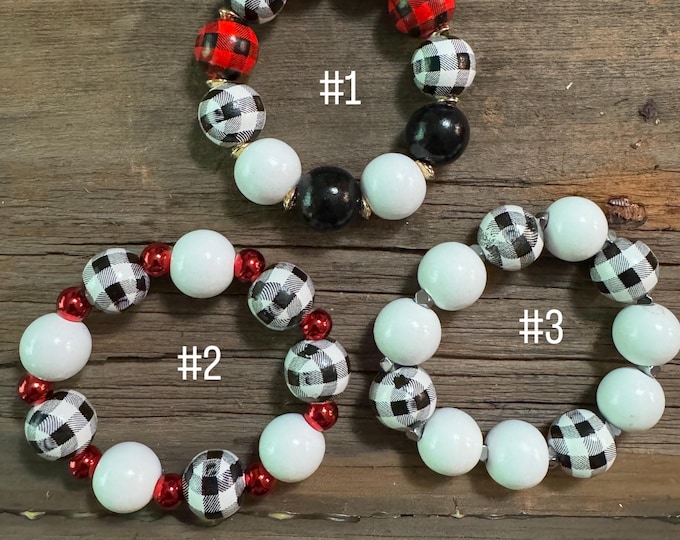 Plaid Stretch Bracelet | Christmas Bracelets | Buffalo Plaid | Chunky Bead Bracelet